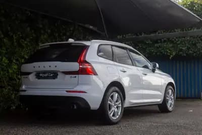 Sell Volvo XC 60 2017 - 27900 EUR, 152000 km - AUTO.MOTO.pt