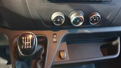 Vendo Renault Master 2020 - 19999 EUR, 130000 km - AUTO.MOTO.pt