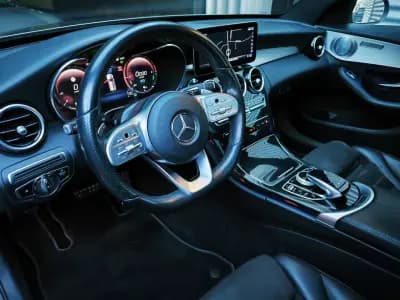 Vendo Mercedes-Benz C 300 2020 - 28950 EUR, 166000 km - AUTO.MOTO.pt