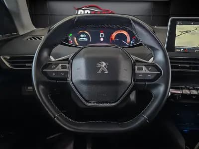 Vendo Peugeot 3008 2016 - 17450 EUR, 116000 km - AUTO.MOTO.pt