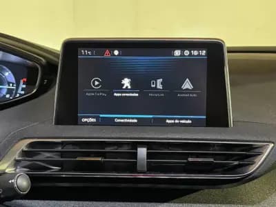 Vendo Peugeot 3008 2018 - 17500 EUR, 134944 km - AUTO.MOTO.pt