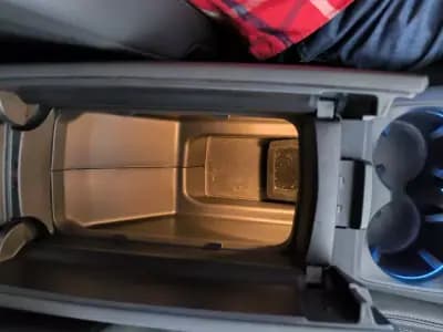 Vendo Peugeot 3008 2018 - 15992 EUR, 65181 km - AUTO.MOTO.pt