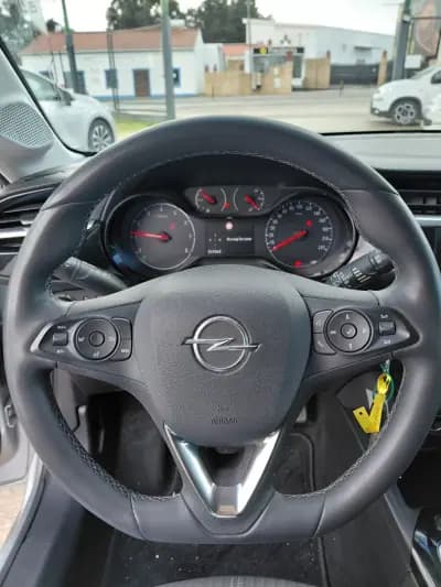 Vendo Opel Corsa 2023 - 13980 EUR, 59000 km - AUTO.MOTO.pt