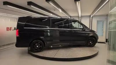 Vendo Mercedes-Benz V 220 2016 - 29900 EUR, 321809 km - AUTO.MOTO.pt