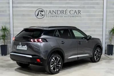 Vendo Peugeot 2008 2023 - 16950 EUR, 58860 km - AUTO.MOTO.pt