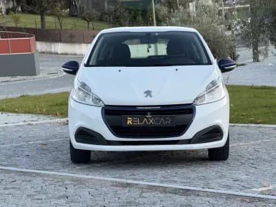 Vendo Peugeot 208 2016 - 7500 EUR, 121000 km - AUTO.MOTO.pt