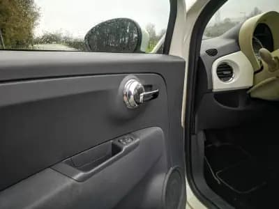 Vendo Fiat 500 2011 - 6999 EUR, 199000 km - AUTO.MOTO.pt