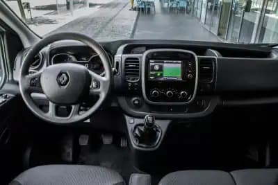Vendo Renault Trafic 2020 - 30990 EUR, 126359 km - AUTO.MOTO.pt