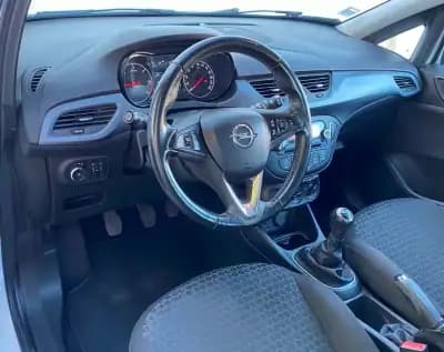 Sell Opel Corsa 2017 - 8900 EUR, 93791 km - AUTO.MOTO.pt
