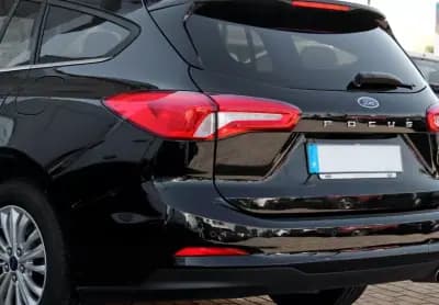 Sell Ford Focus SW 2018 - 15900 EUR, 83000 km - AUTO.MOTO.pt