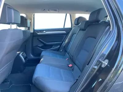 Vendo Volkswagen Passat Variant 2021 - 19900 EUR, 129031 km - AUTO.MOTO.pt