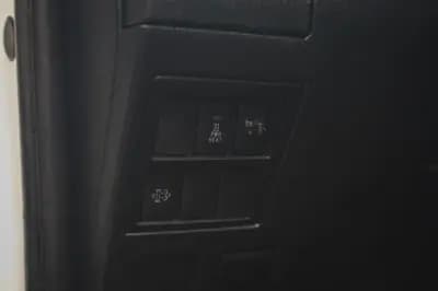 Sell Toyota Hilux 2023 - 44900 EUR, 17280 km - AUTO.MOTO.pt