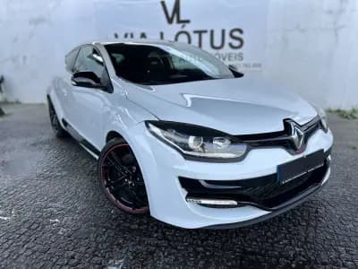 Vendo Renault Mégane Coupe 2013 - 24500 EUR, 105200 km - AUTO.MOTO.pt