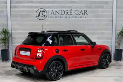 Vendo MINI 2021 - 26950 EUR, 34244 km - AUTO.MOTO.pt