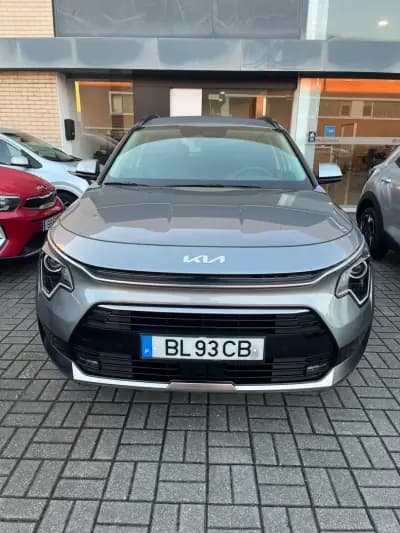 Vendo Kia Niro 2024 - 29500 EUR, 25000 km - AUTO.MOTO.pt
