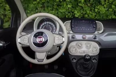 Vendo Fiat 500C 2018 - 12900 EUR, 65000 km - AUTO.MOTO.pt