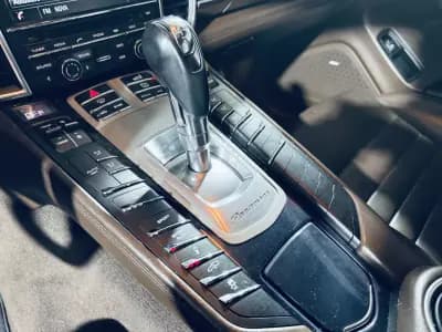 Sell Porsche Panamera 2015 - 43990 EUR, 110565 km - AUTO.MOTO.pt