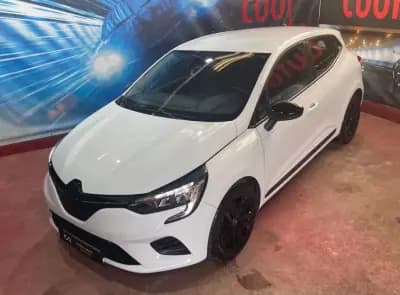 Vendo Renault Clio 2022 - 17899 EUR, 38000 km - AUTO.MOTO.pt