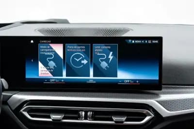 Vendo BMW 330 2023 - 43950 EUR, 44000 km - AUTO.MOTO.pt