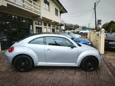 Sell Volkswagen New Beetle 2012 - 13500 EUR, 170000 km - AUTO.MOTO.pt