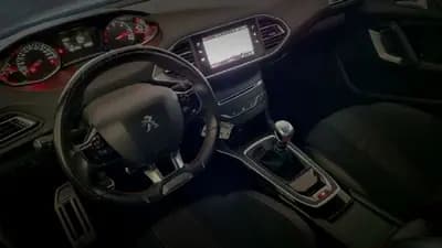 Sell Peugeot 308 SW 2018 - 15800 EUR, 139000 km - AUTO.MOTO.pt