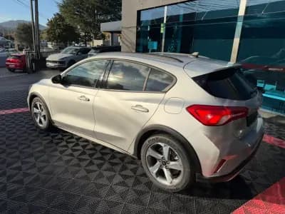 Vendo Ford Focus 2020 - 17300 EUR, 103000 km - AUTO.MOTO.pt