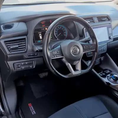 Vendo Nissan Leaf 2019 - 13990 EUR, 76769 km - AUTO.MOTO.pt