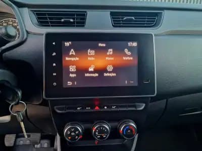 Vendo Renault Express 2021 - 13990 EUR, 121868 km - AUTO.MOTO.pt