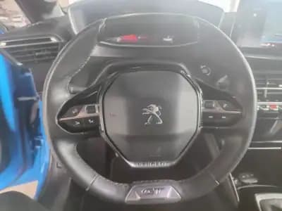 Sell Peugeot 208 2020 - 13750 EUR, 61000 km - AUTO.MOTO.pt