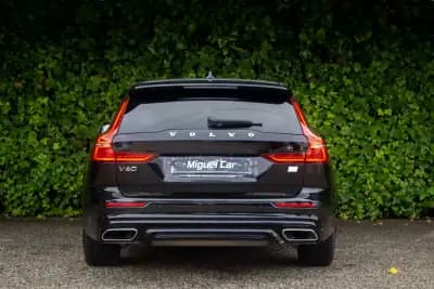 Vendo Volvo V60 2021 - 33900 EUR, 88100 km - AUTO.MOTO.pt