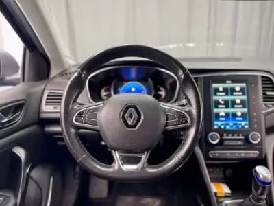 Vendo Renault Mégane 2016 - 13999 EUR, 182000 km - AUTO.MOTO.pt