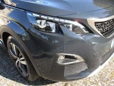 Vendo Peugeot 3008 2019 - 22990 EUR, 98000 km - AUTO.MOTO.pt