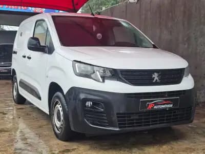 Sell Peugeot Partner 2020 - 9250 EUR, 157000 km - AUTO.MOTO.pt