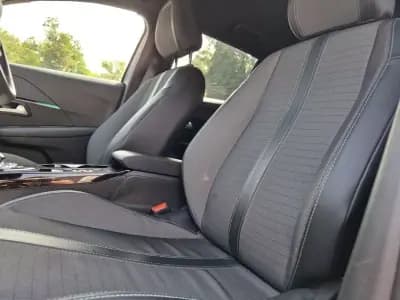 Vendo Peugeot 208 2021 - 16499 EUR, 82000 km - AUTO.MOTO.pt