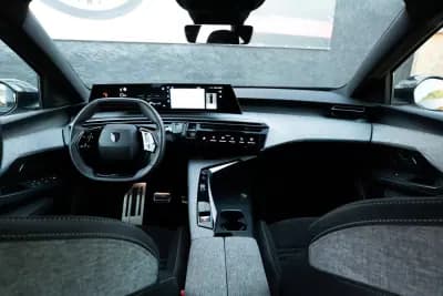 Sell Peugeot 3008 2024 - 36900 EUR, 38000 km - AUTO.MOTO.pt