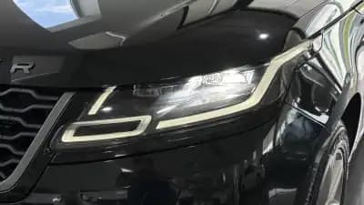 Vendo Land Rover Range Rover Velar 2019 - 37650 EUR, 96521 km - AUTO.MOTO.pt