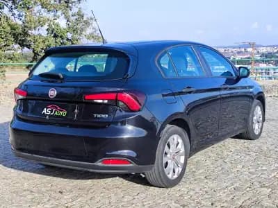 Sell Fiat Tipo 2019 - 9250 EUR, 125491 km - AUTO.MOTO.pt