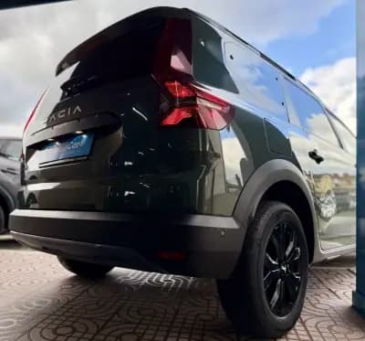 Sell Dacia Jogger 2023 - 17950 EUR, 69000 km - AUTO.MOTO.pt