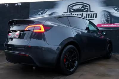 Vendo Tesla Model Y 2023 - 37900 EUR, 45000 km - AUTO.MOTO.pt