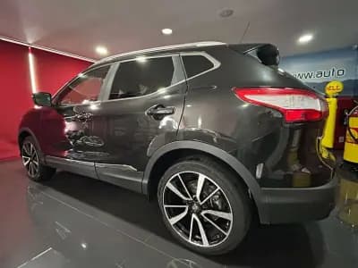 Vendo Nissan Qashqai 2016 - 15750 EUR, 179000 km - AUTO.MOTO.pt