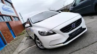 Sell Volvo V40 2013 - 10900 EUR, 190000 km - AUTO.MOTO.pt