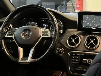 Sell Mercedes-Benz GLA 200 2015 - 21990 EUR, 120000 km - AUTO.MOTO.pt