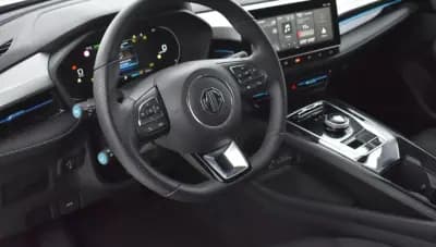 Vendo MG MG5 2022 - 18500 EUR, 29000 km - AUTO.MOTO.pt