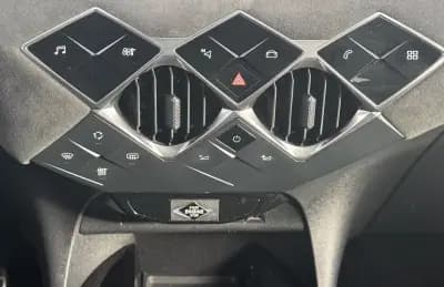 Vendo DS DS3 Crossback 2019 - 17490 EUR, 42319 km - AUTO.MOTO.pt