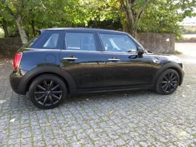 Sell MINI 2021 - 18990 EUR, 97000 km - AUTO.MOTO.pt