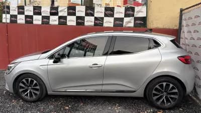 Vendo Renault Clio 2023 - 14500 EUR, 79000 km - AUTO.MOTO.pt
