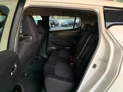 Vendo Nissan Leaf 2019 - 16450 EUR, 58449 km - AUTO.MOTO.pt