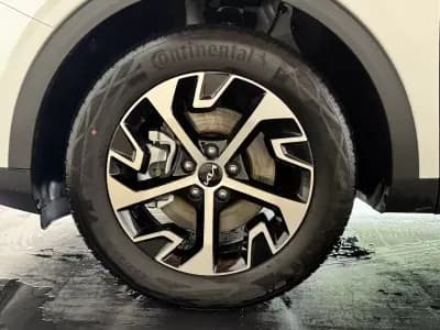 Sell Kia Sportage 2025 - 38900 EUR, 2350 km - AUTO.MOTO.pt