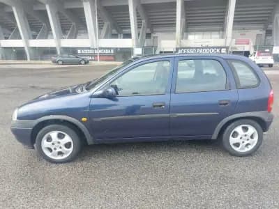 Sell Opel Corsa 2000 - 2590 EUR, 137682 km - AUTO.MOTO.pt