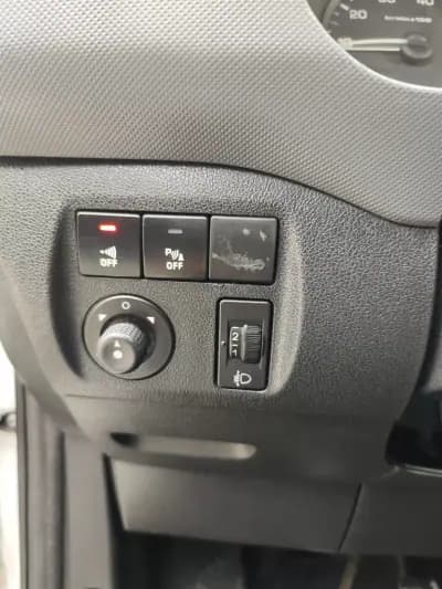 Vendo Peugeot Partner 2010 - 5480 EUR, 286000 km - AUTO.MOTO.pt